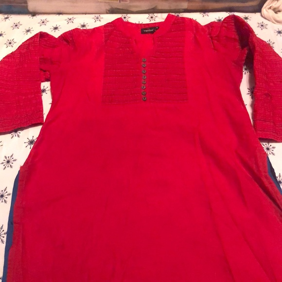 Indian Kurta /ladies blouse - Picture 1 of 3